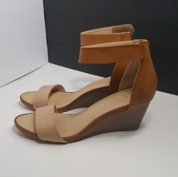 cl by laundry black wedge